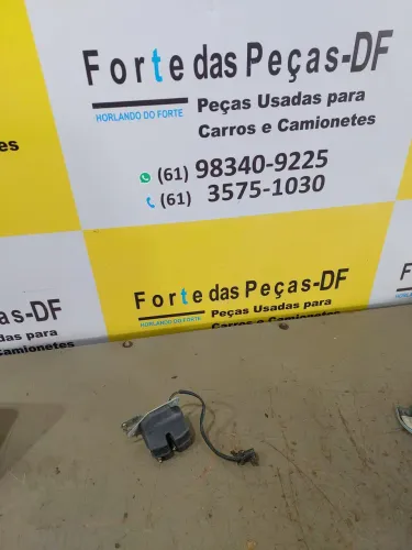 Fechadura Trava Elétrica Tranca Da Tampa Do Porta Mala Do Uno Vivace 2010/21