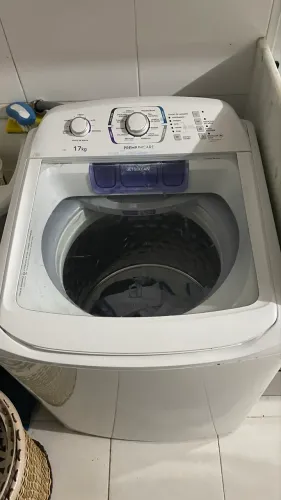 VENDE SE MÁQUINA DE LAVAR 17kg 