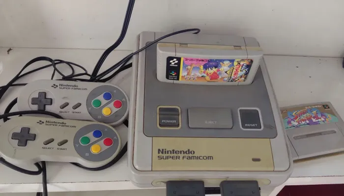Super nintendo super famicom