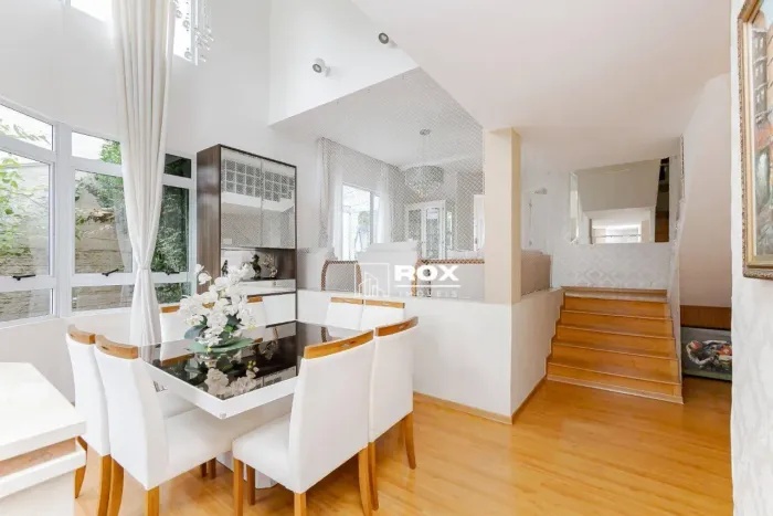 Casa de alto padrão 100% mobiliada com 3 quartos/suítes para alugar, 290 m² por R$ 11.040/