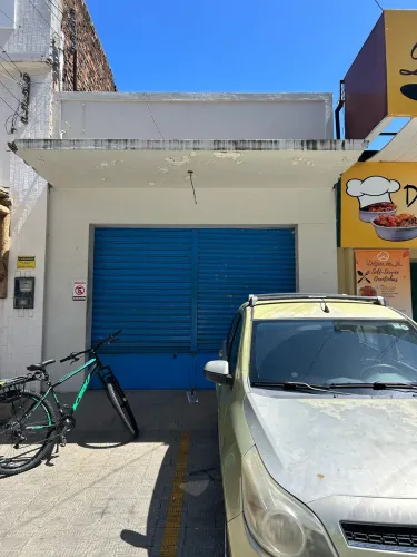 Alugo prédio comercial na Comendador Leão em frente ao moinho