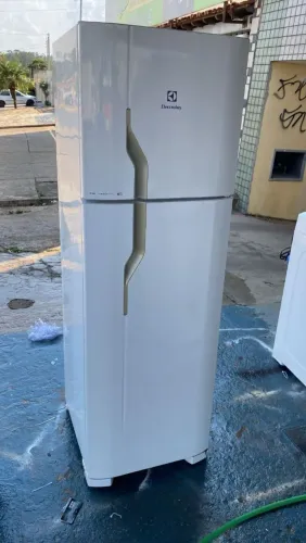 GELADEIRA ELECTROLUX DUPLEX FROST FREE CONSERVADA