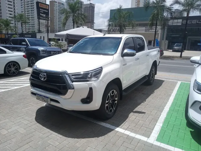 Toyota Hilux CD SRV 4X4 2.8 TDI Diesel Aut. 2025