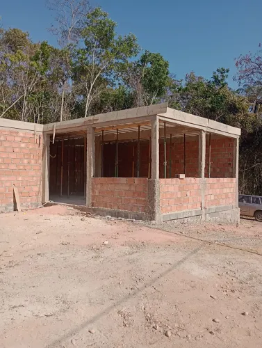 Pedreiro, bombeiro hidráulico, elétrica etc.experiente