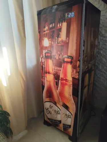 Cervejeira vertical Esmaltec 