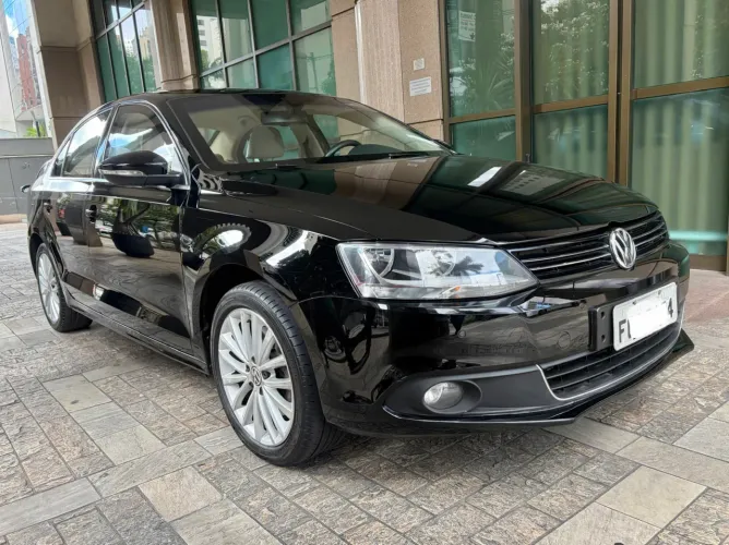 Volkswagen Jetta Highline 2.0 TSI 16V 4P Tiptronic 2014