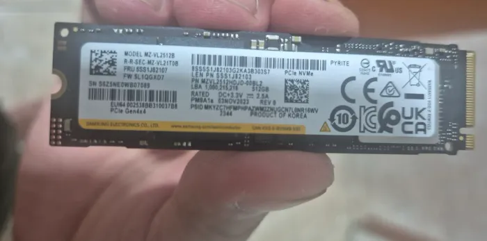 SSD Samsung PM9A1 512GB M.2 2280 NVMe PCIe Gen4 x4 (Preto)
