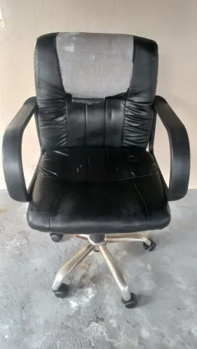 Cadeira de escritório 90 Reais