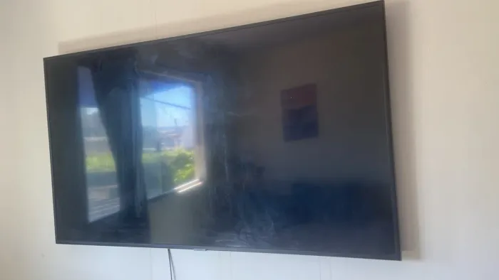 TV 55 polegadas não liga/ para retirada de peças 