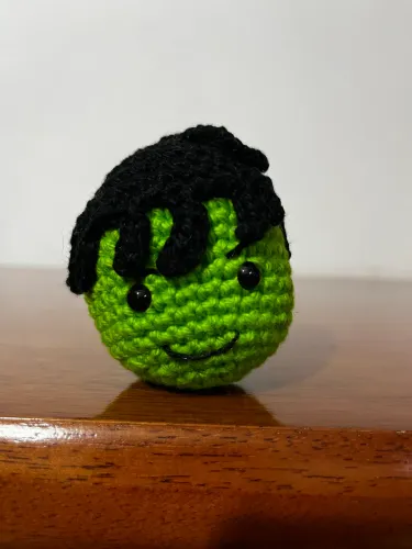 PRONTA ENTREGA Chaveiro Hulk em Crochê Amigurumi Porta Enfeite Carro