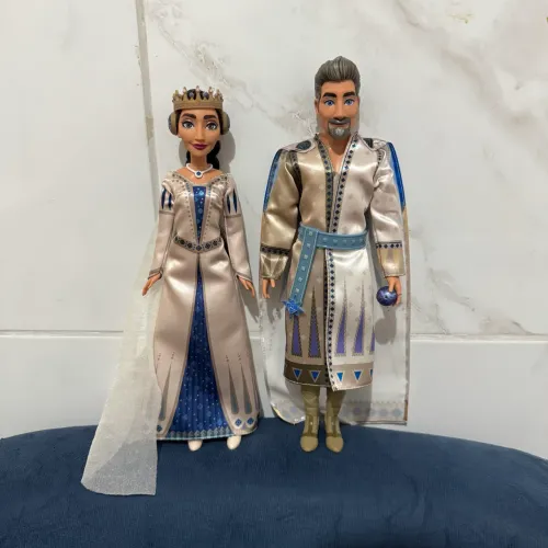 Two Pack Rei Magnífico e Rainha Amaya Boneca Disney Wish