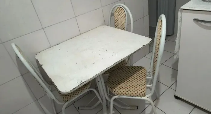 Mesa 4 cadeiras
