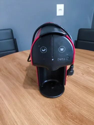 Cafeteira de Cápsulas Delta Q 220v 
