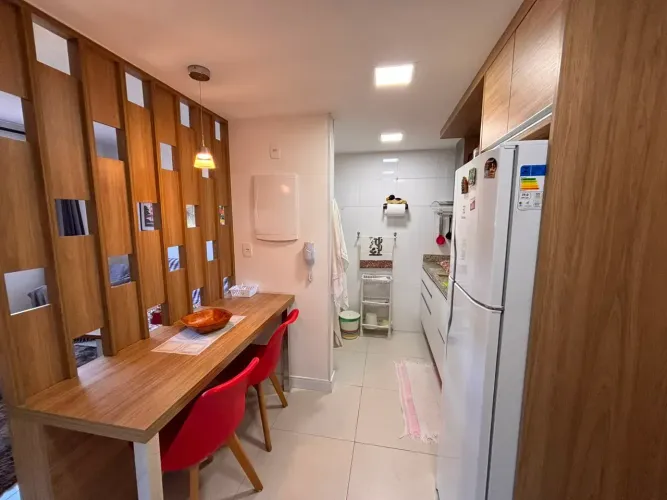 Excelente apartamento dividido em quarto e sala, mobiliado, próximo a faculdade.