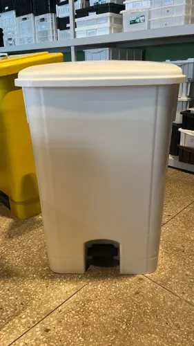 Lixeira 100Litros Com Pedal - LarPlastico