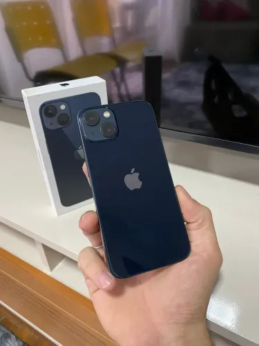 iPhone 13 128GB Azul em excelente estado de conservação!