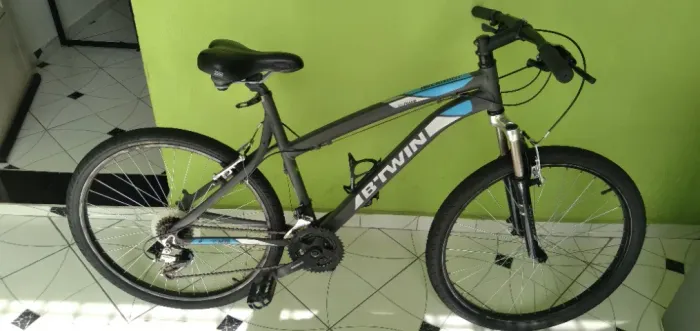 Bicicleta Btwin Alumínio / Aro 26 Rock Rider