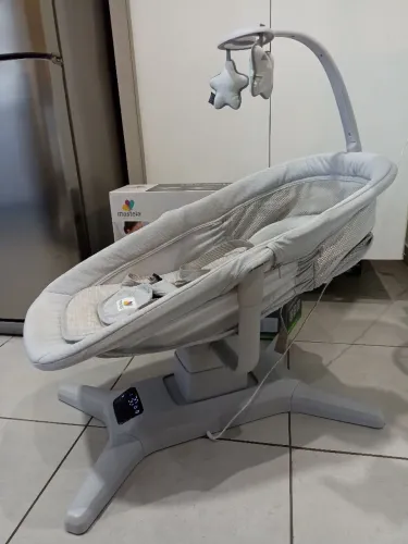 Cadeirinha de balanço elétrica Mastela