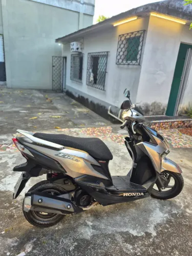 Vendo Moto Honda Elite 125 22/23 Automática