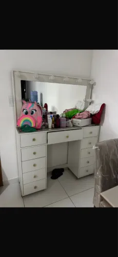 Penteadeira em vidro 