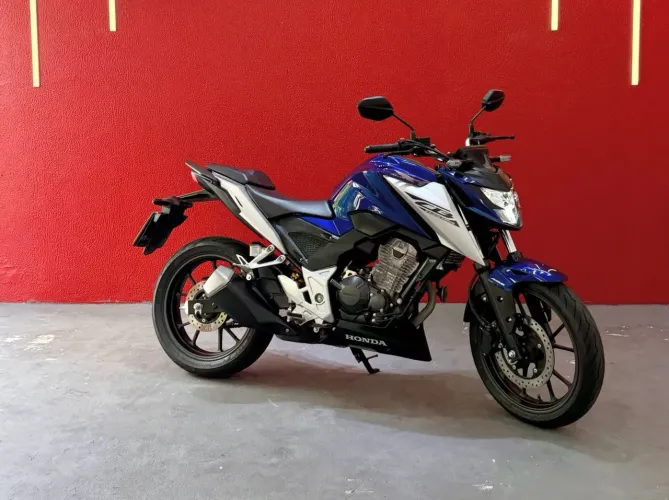 Honda CB 300f Twister Flex 2026