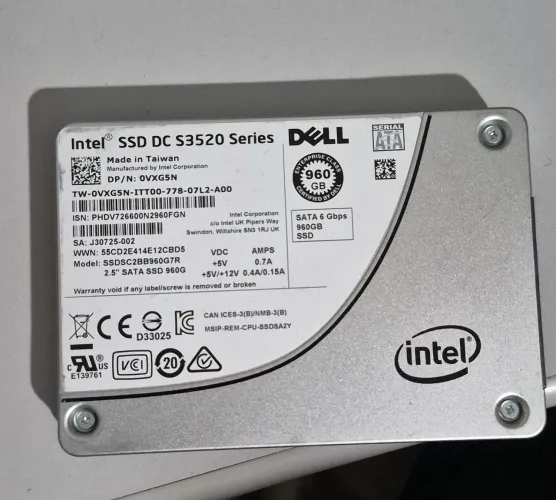 SSD 512GB + SSD 960GB.