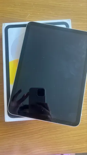 iPad 10 muito conservado