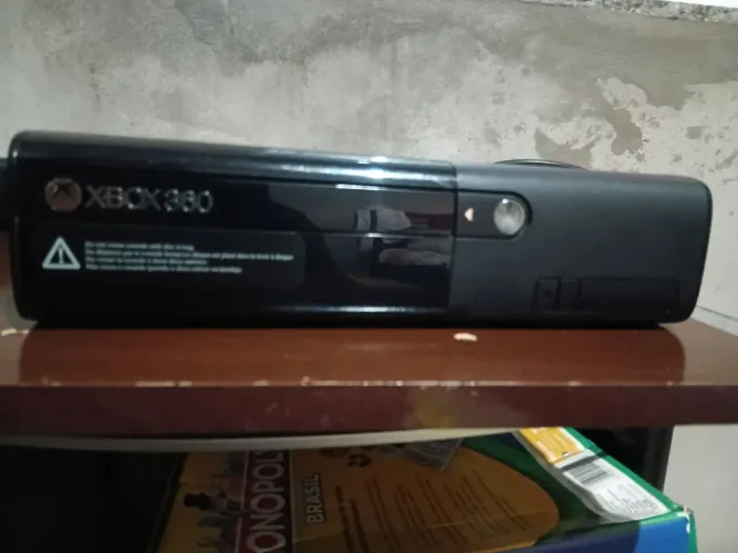 Xbox 360 super slim