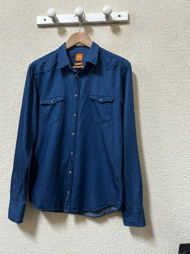 CAMISA HUGO BOSS TAM.M