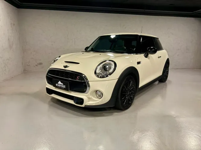 Mini Cooper S 2.0 Turbo 16V 3P Aut. 2015