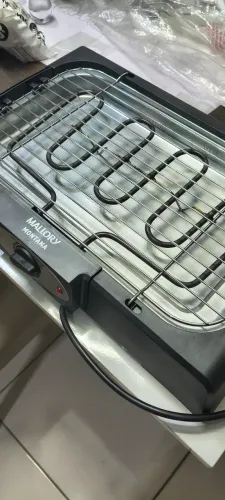 Churrasqueira Elétrica Mallory Montana com Altura Ajustável Preta 127V