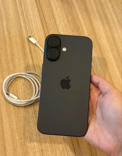 iPhone 16 preto 128gb 06 meses de garantia 