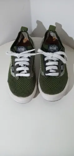 Tênis Vans (modelo: Ultrarange VR3 dark olive) Original. Tam.34./ Usado.