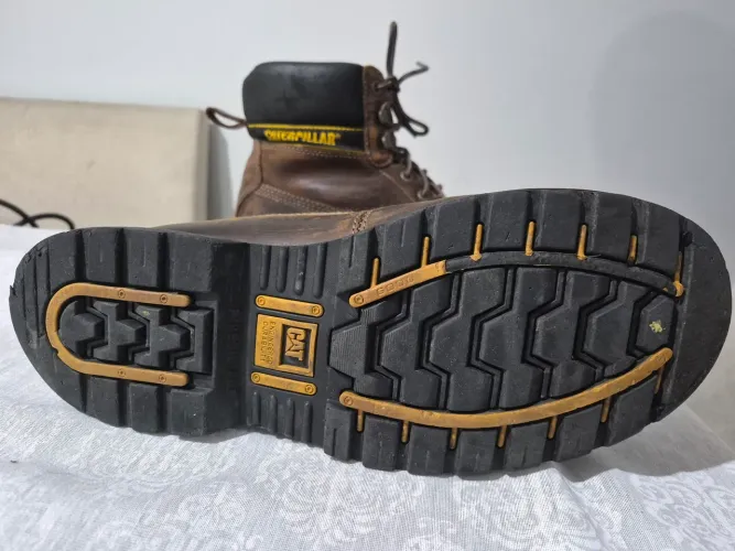Bota caterpillar 42 original
