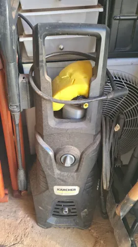 Lavadora de pressão Karcher k5 praticamente nova