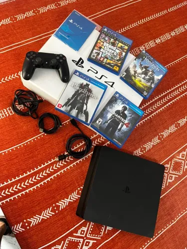 PlayStation 4 Slim 1TB - Excelente Estado!