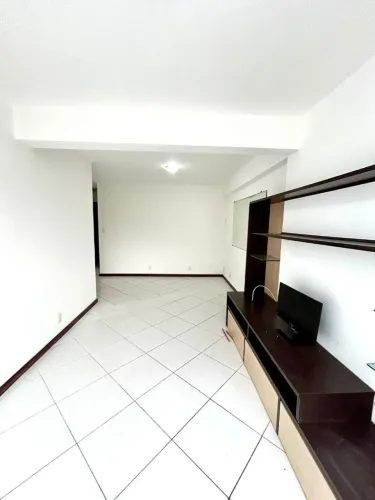 Apartamento com 3 dormitórios para alugar, 105 m² - Glória - Macaé/RJ
