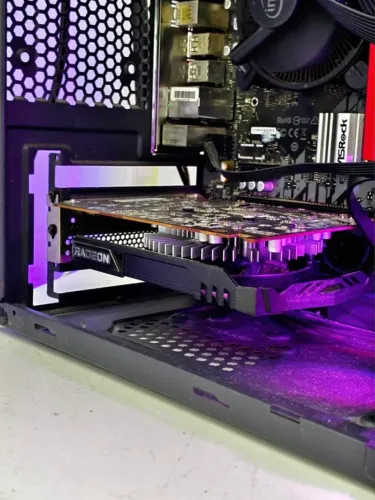 Placa de vídeo ASRock RX 6400 Challenger ITX 4GB GDDR6