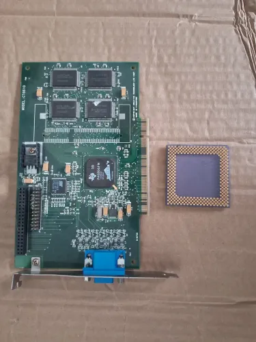 Vendo processador e placa de vídeo com processador embutido R$999