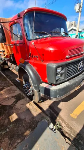 Caminhao truck graneleiro 1316 Mercedes-Benz