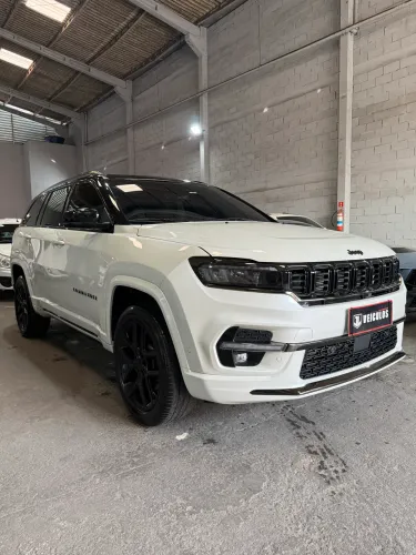 Jeep Commander Black Hurricane 2.0 4X4 TB AUT 2025