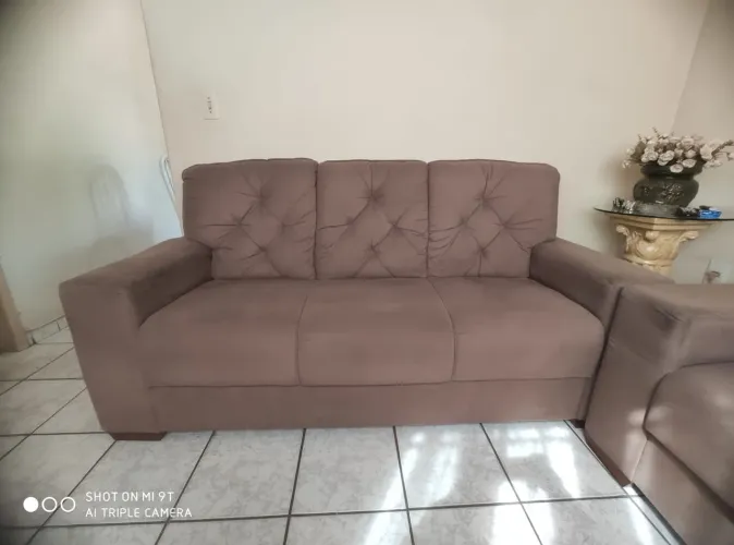 Vendo conjunto sofá 2 e 3 lugares