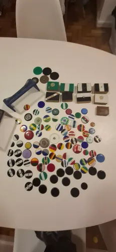 Coleção Vintage de Futebol de Botão - Cerca de 80 Peças + Traves + Goleiros