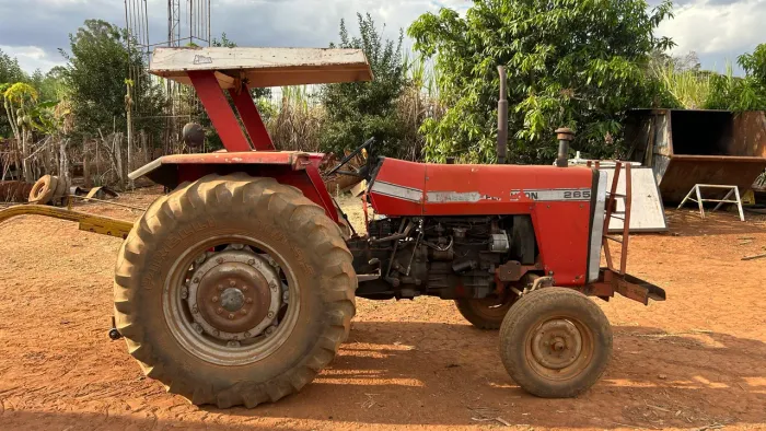 Trator Massey Fergunson