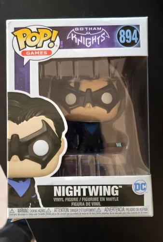 Funko pop Asa noturna - Gotham Knights- caixa danificada