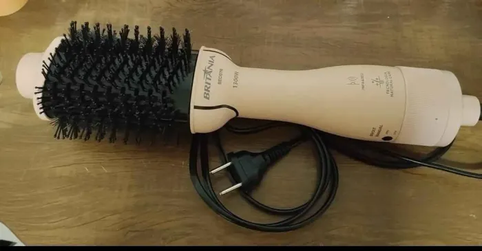 ESCOVA SECADORA BRITÂNIA 1300W