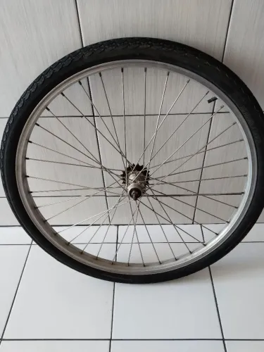 Roda traseira completa 26 Barra Forte. Raiação inox grossa, folha alumínio, Pneu e Câmara.