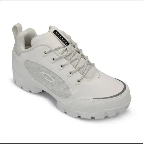 Tênis/ Bota Oakley número 39