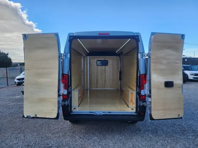 Carga Seca, revestimento para vans e utilitários