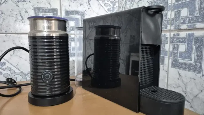 Cafeteira e Aeroccino - Nespresso capsulas (220v)